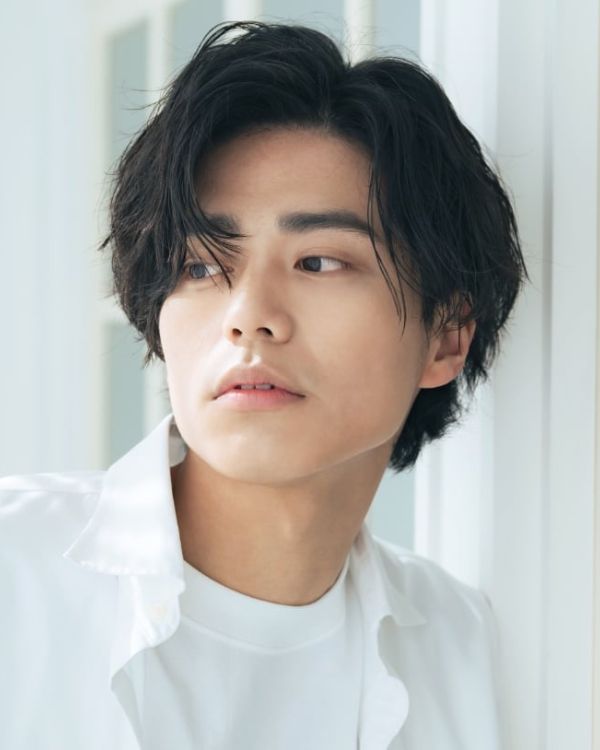 Tousled Middle Part
